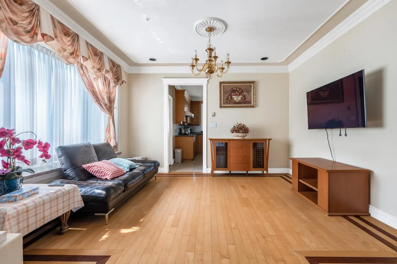 Luxurious Vancouver Retreat - Private Bedroom In Shared House Kanada