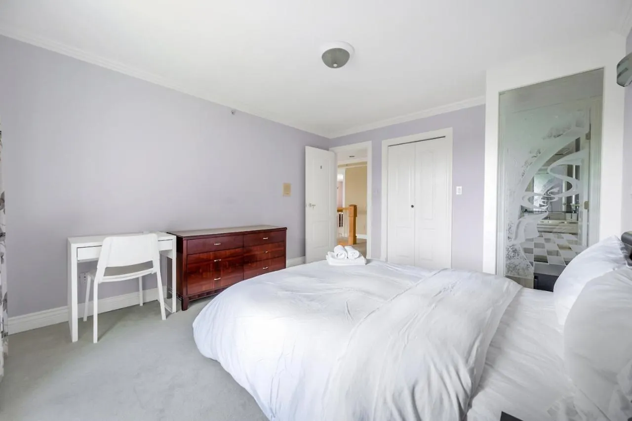 Luxurious Vancouver Retreat - Private Bedroom In Shared House Kanada